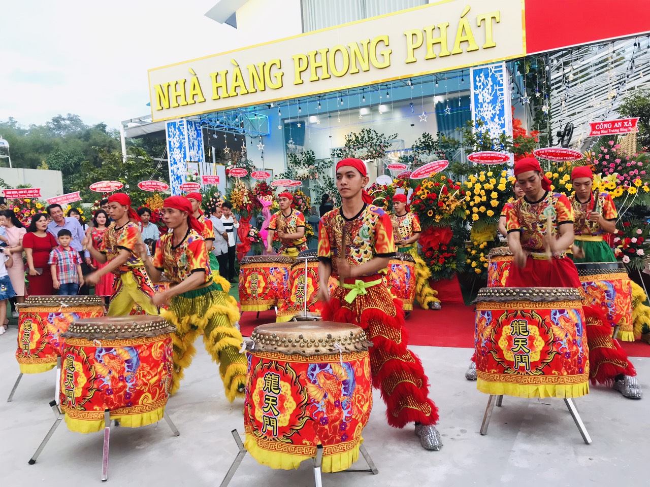 Giá thuê múa lân Trung Thu